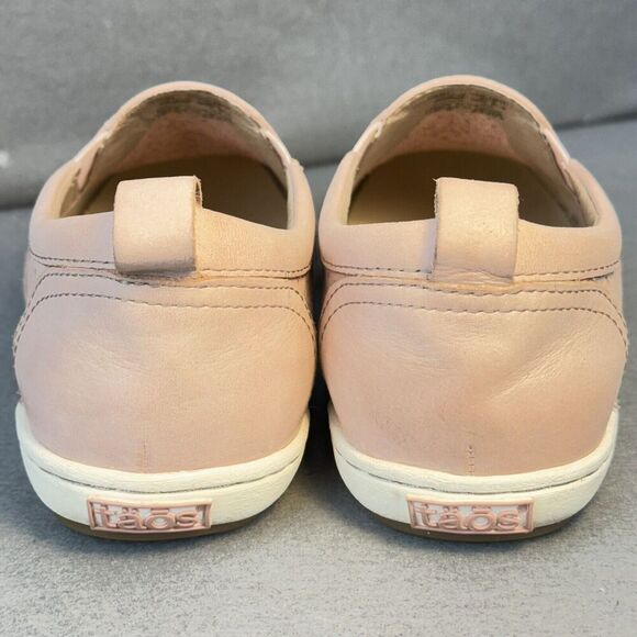 Taos Footwear Leather Sneakers Sz 6 Pink Court Shoe Perforated Slip-On Comfort - Picture 7 of 9
